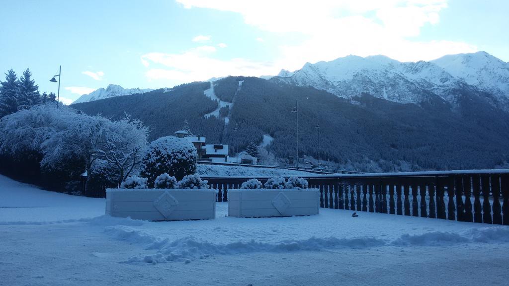 Hotel Veduta Dell'Adamello Temù Dış mekan fotoğraf