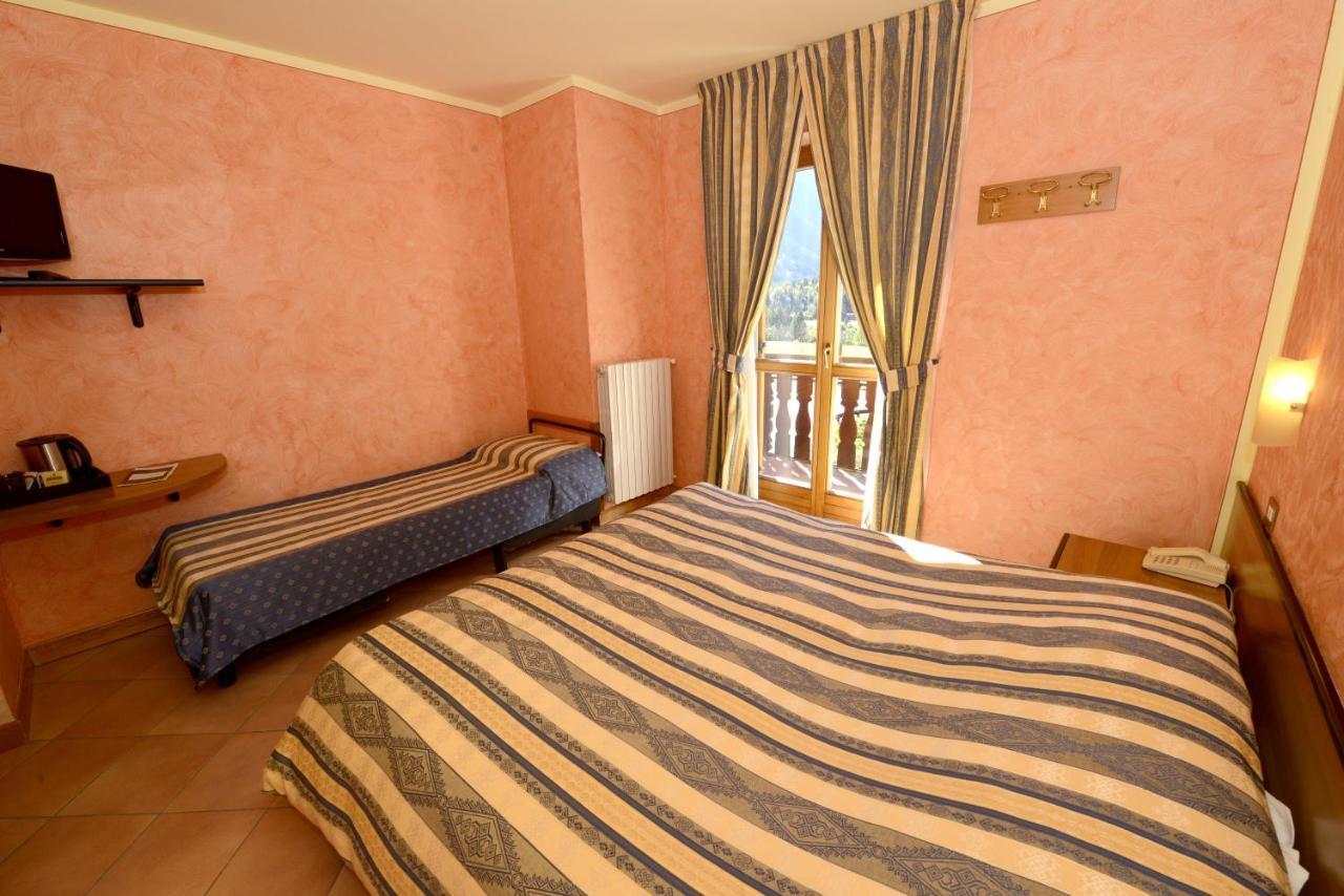 Hotel Veduta Dell'Adamello Temù Dış mekan fotoğraf