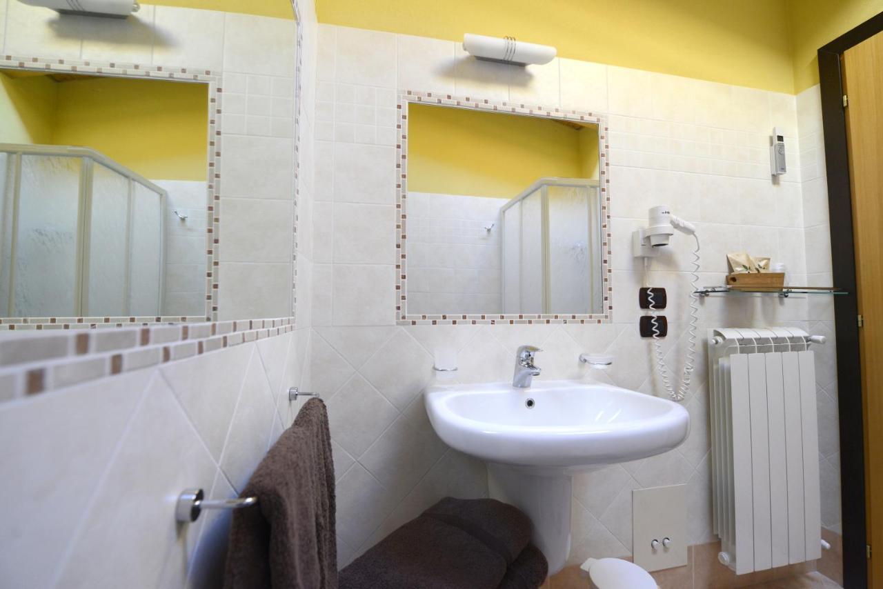 Hotel Veduta Dell'Adamello Temù Dış mekan fotoğraf