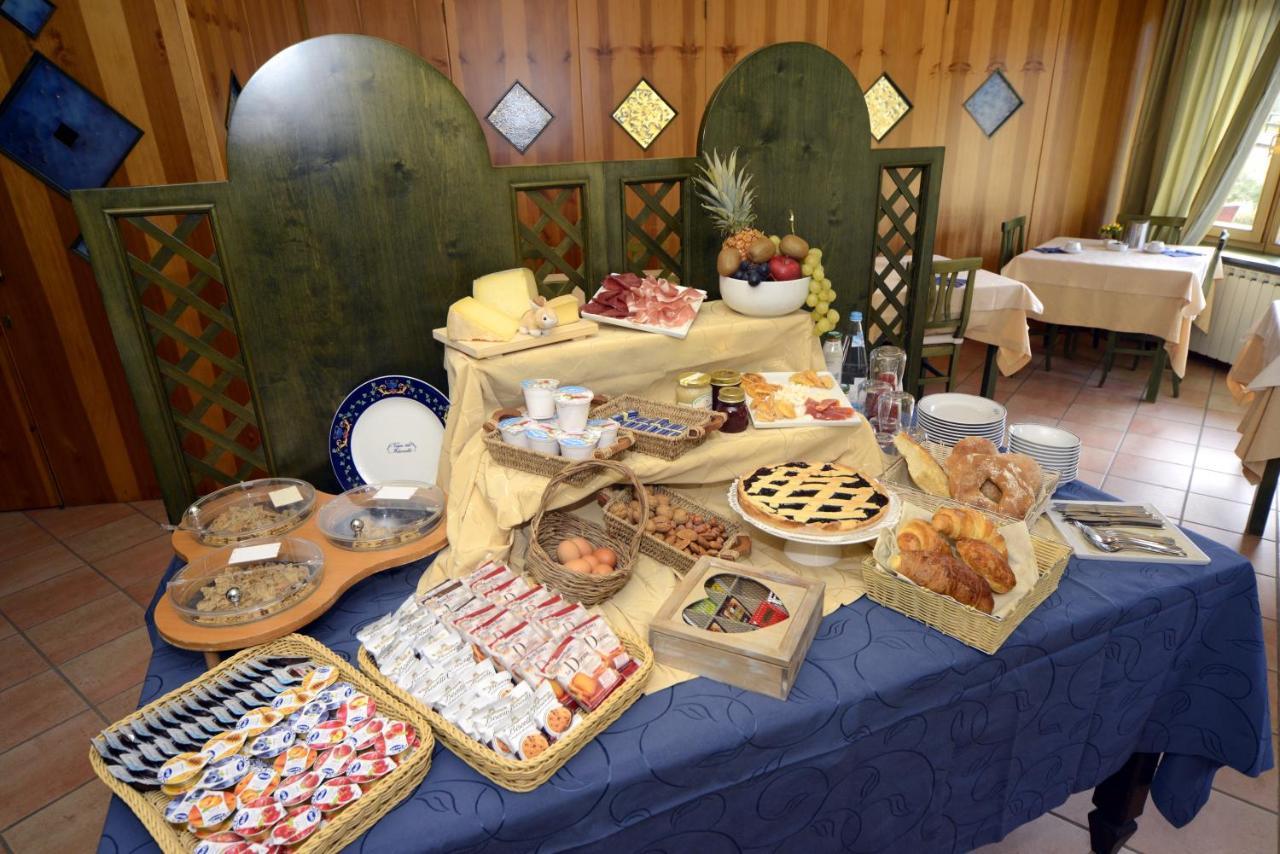 Hotel Veduta Dell'Adamello Temù Dış mekan fotoğraf